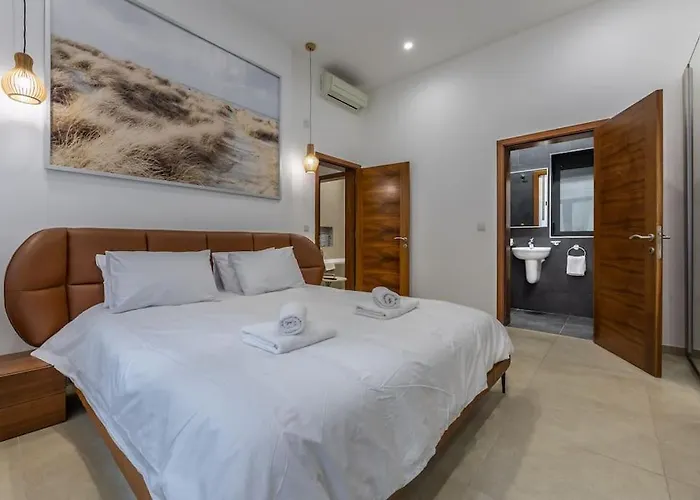 Urban Escape Saint Julian's